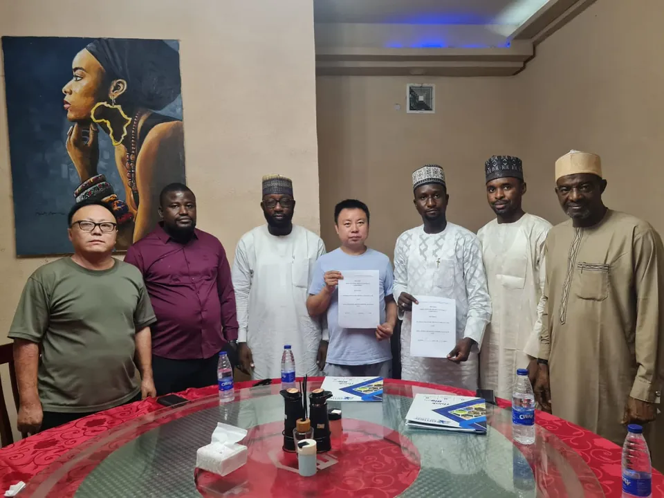 AMEA team with partners after signing